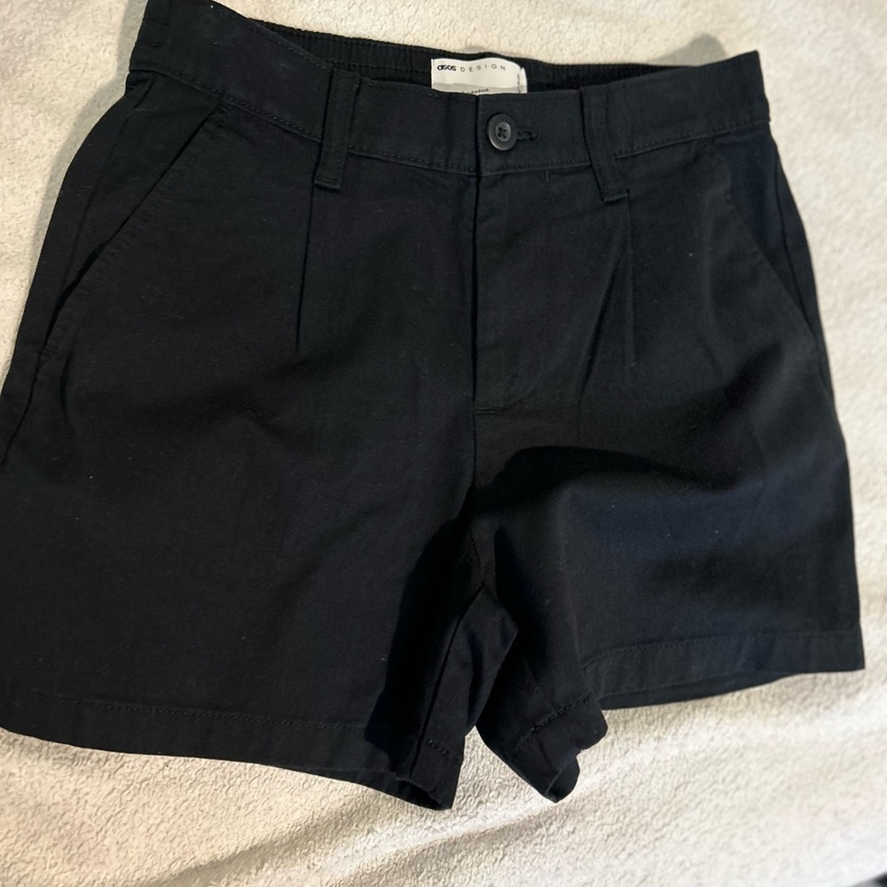 ASOS Design Black Tailored Shorts – W30